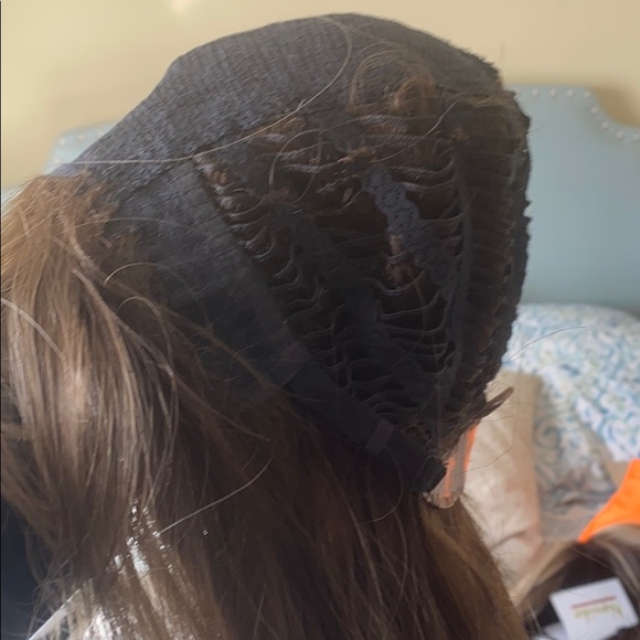 Godiva wig - Picture 3 of 4